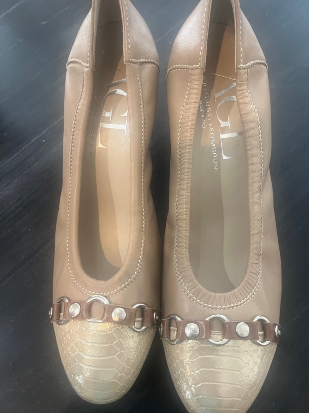 AGL Tan Leather  Chain and Textured Toesnd wood stacked heels